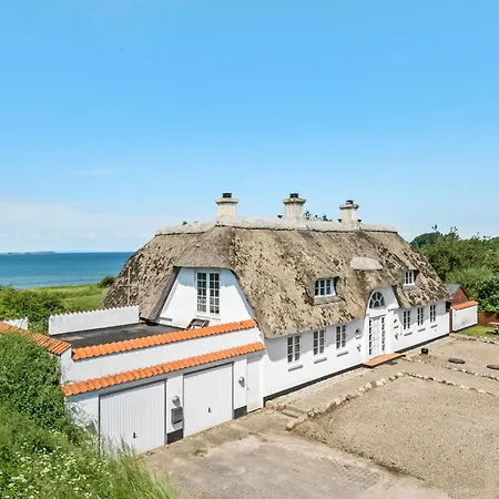 펜션 4 Bedroom Amazing In 아센스
